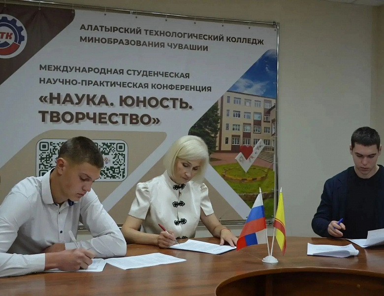 Новый шаг в профессию: подписаны договоры о целевом обучении