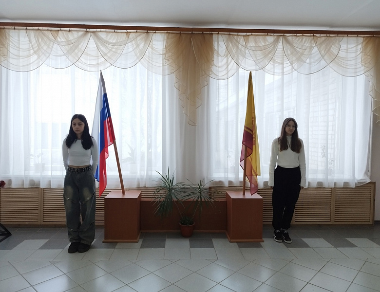 Вынос флагов 24 февраля