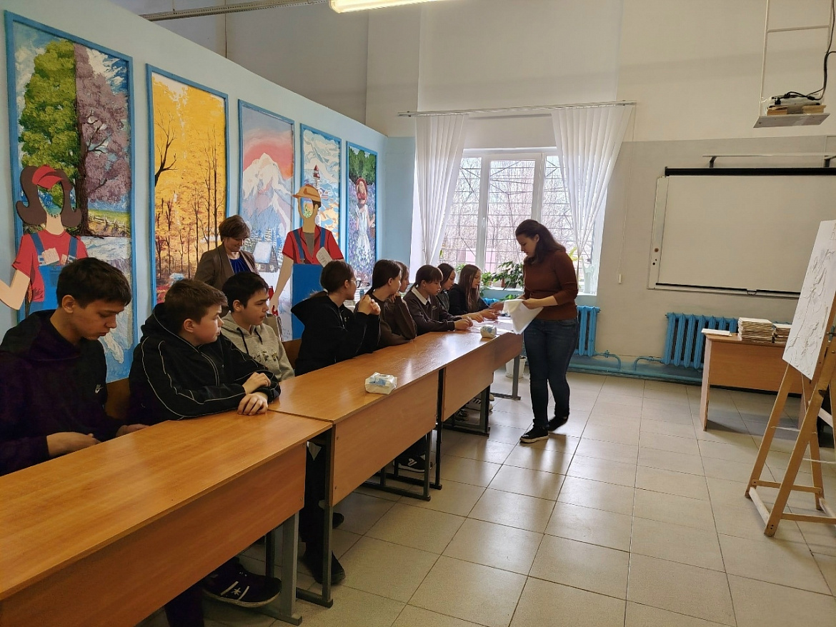  Мастер-класс «Каменный цветок: секреты декоративной живописи»