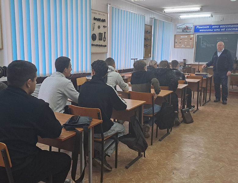 Студенты  колледжа осваивают  профессию «Сварщик ручной дуговой сварки плавящимся покрытым электродом»