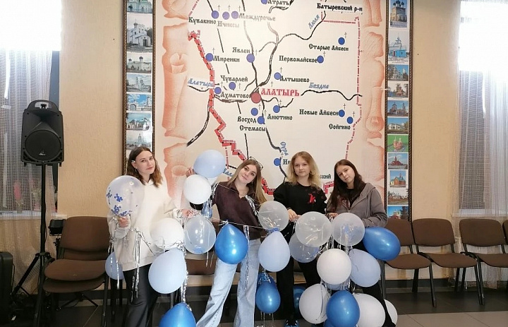 Уборка новогодних украшений