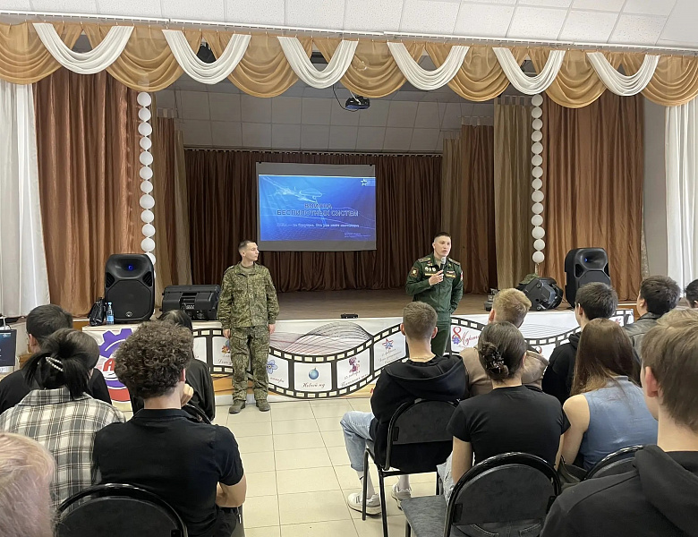 Профориентационная встреча совершеннолетних студентов с представителем военного комиссариата Чувашской Республики